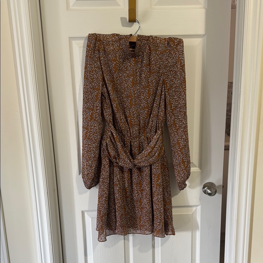 MINKPINK Brown Black Ruched Off-Shoulder Dress